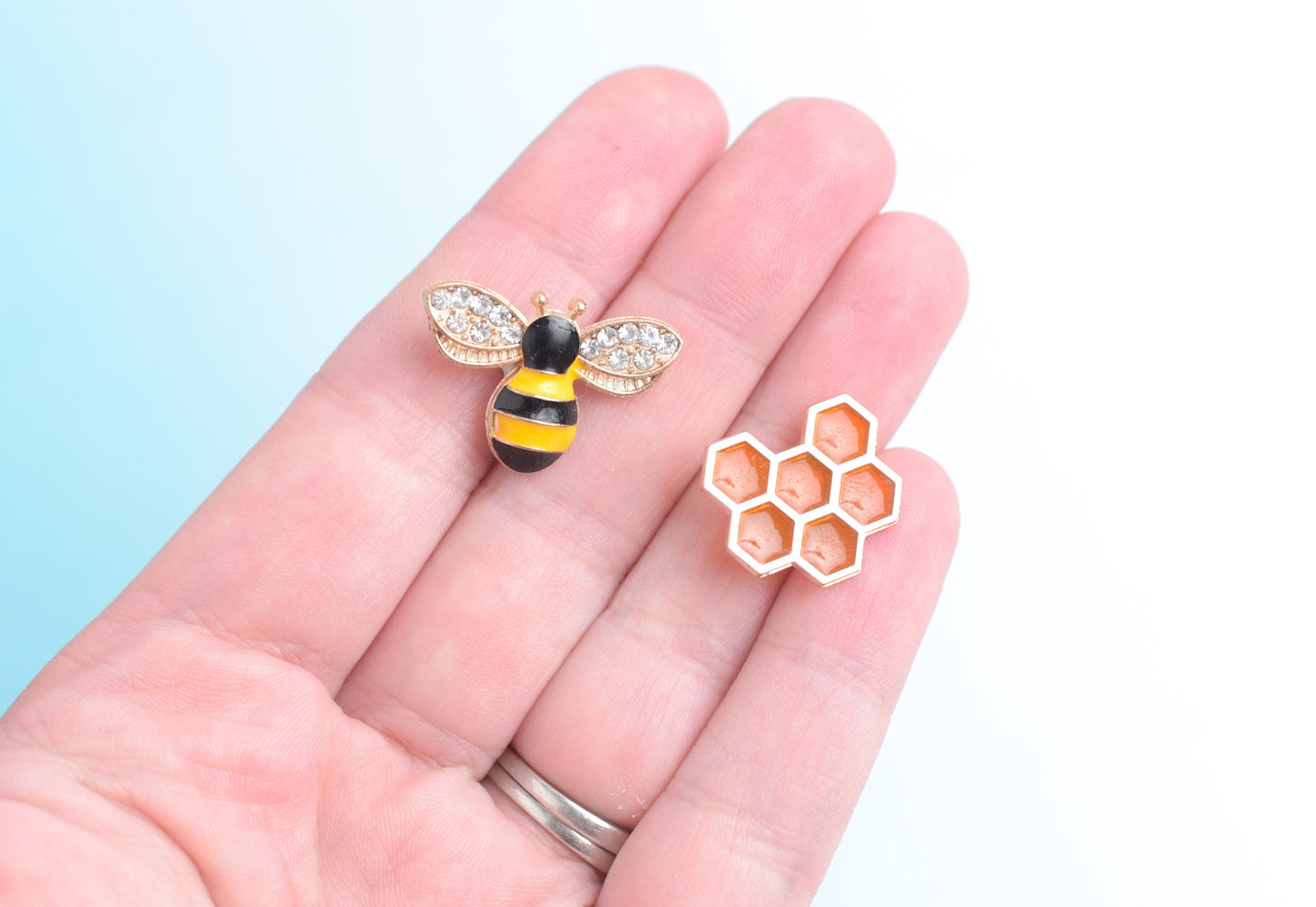 Enamel Bee & Honeycomb Needle Minder Set
